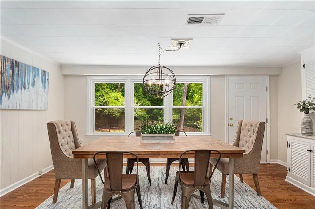 461 Carriage Drive, Sandy Springs, Georgia 30328, 3 Bedrooms Bedrooms, ,2 BathroomsBathrooms,Residential,Sold,461 Carriage Drive,7076123