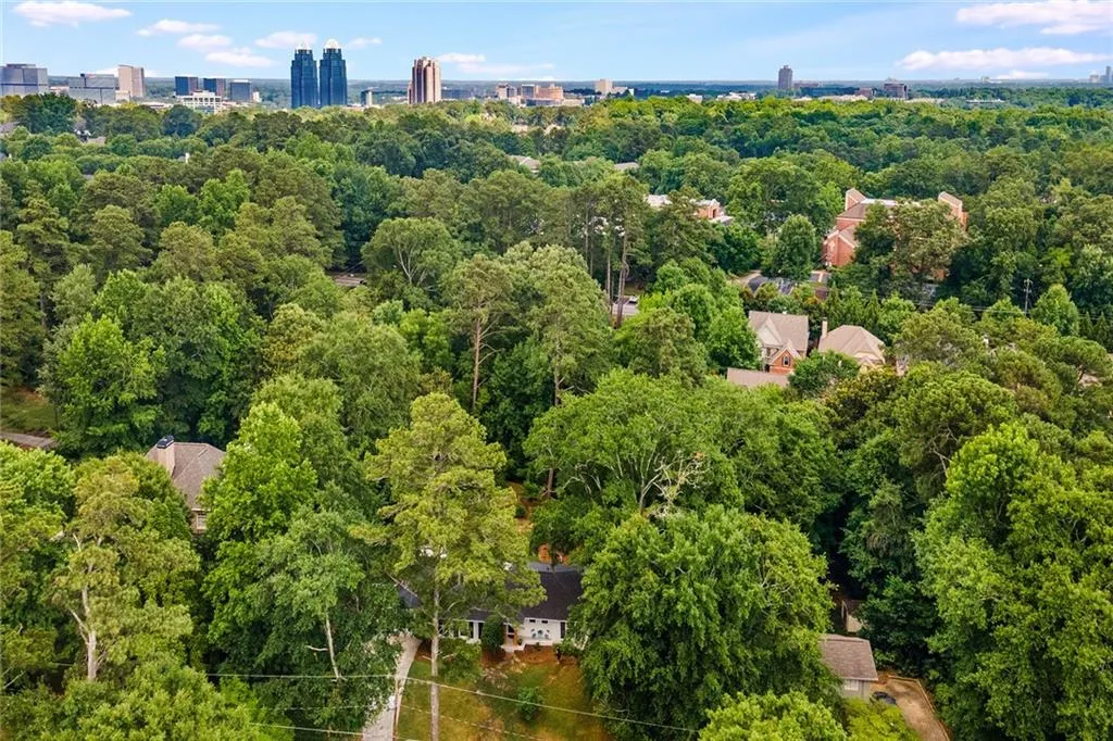 461 Carriage Drive, Sandy Springs, Georgia 30328, 3 Bedrooms Bedrooms, ,2 BathroomsBathrooms,Residential,Sold,461 Carriage Drive,7076123