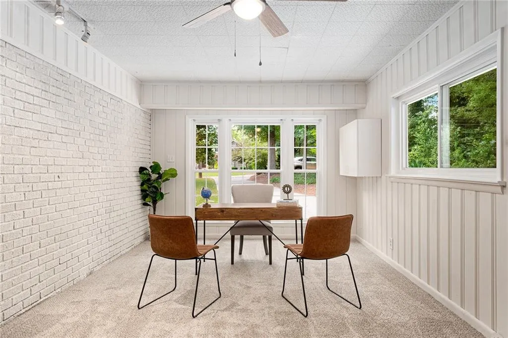 461 Carriage Drive, Sandy Springs, Georgia 30328, 3 Bedrooms Bedrooms, ,2 BathroomsBathrooms,Residential,Sold,461 Carriage Drive,7076123