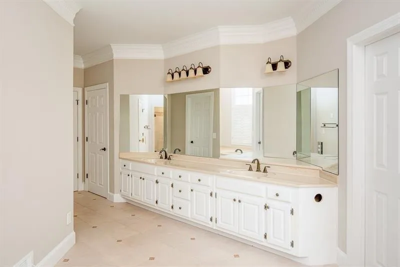 210 Gold Creek Court, Atlanta, Georgia 30350, 5 Bedrooms Bedrooms, ,5 BathroomsBathrooms,Residential,Sold,210 Gold Creek Court,6718668