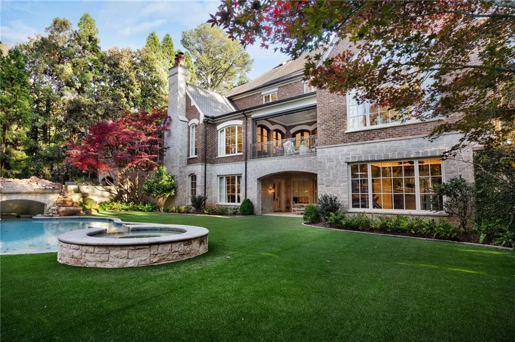 5250 London Drive, Atlanta, Georgia 30327, 6 Bedrooms Bedrooms, ,6 BathroomsBathrooms,Residential,Sold,5250 London Drive,7702737