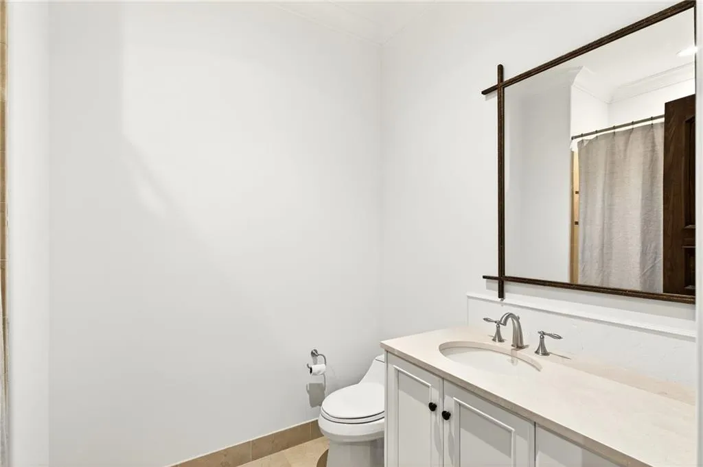 5250 London Drive, Atlanta, Georgia 30327, 6 Bedrooms Bedrooms, ,6 BathroomsBathrooms,Residential,Sold,5250 London Drive,7702737