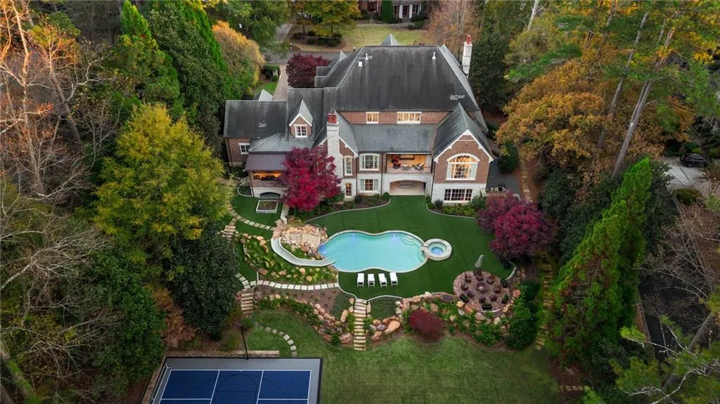 5250 London Drive, Atlanta, Georgia 30327, 6 Bedrooms Bedrooms, ,6 BathroomsBathrooms,Residential,Sold,5250 London Drive,7702737