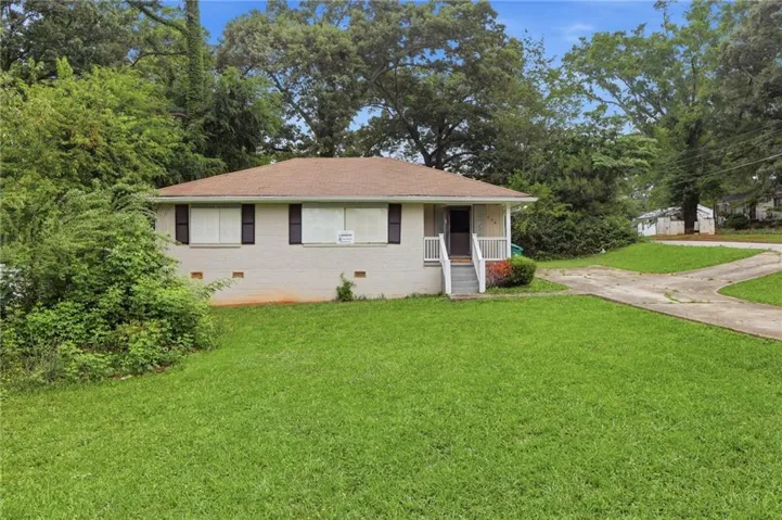 4756 Glenwood Road, Decatur, Georgia 30035