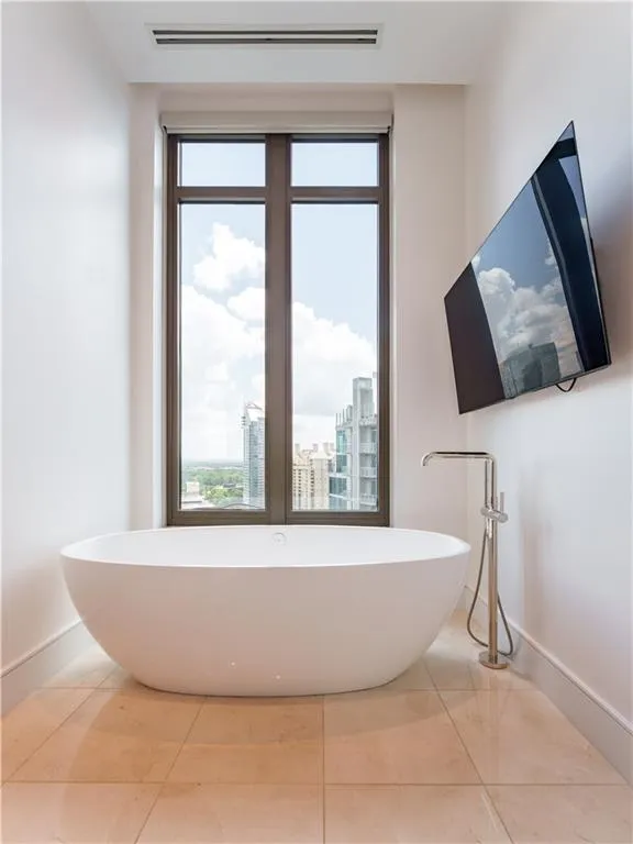 3376 Peachtree Road Ne Unit 34a, Atlanta, Georgia 30326, 3 Bedrooms Bedrooms, ,3 BathroomsBathrooms,Residential,For Sale,3376 Peachtree Road Ne Unit 34a,7628990