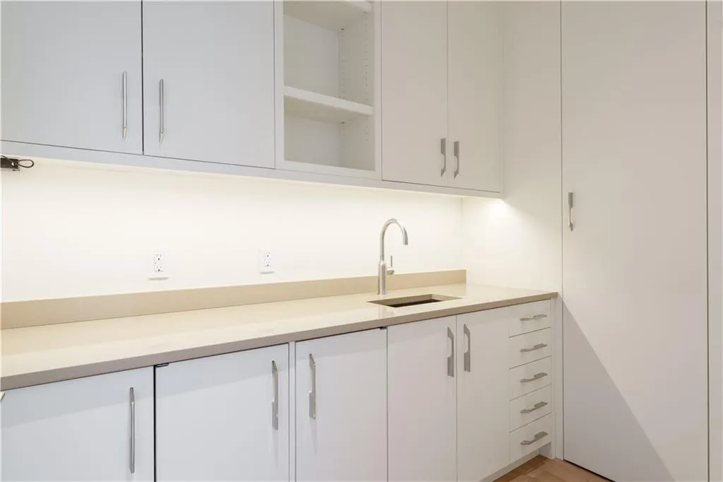 Hidden Butler's pantry off Living Room!