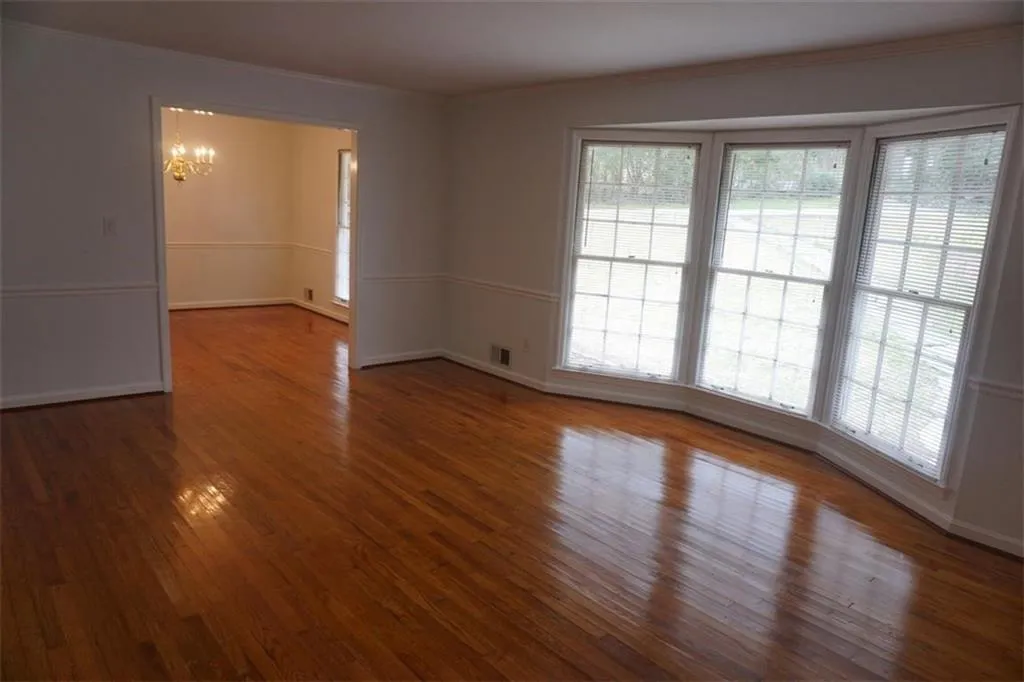 4650 Canyon Creek Trail, Sandy Springs, Georgia 30342, 2 Bedrooms Bedrooms, ,2 BathroomsBathrooms,Residential,Sold,4650 Canyon Creek Trail,6686710