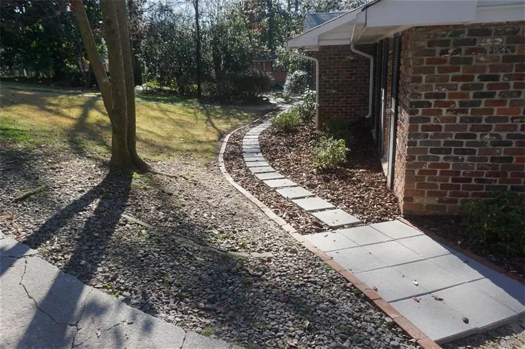 4650 Canyon Creek Trail, Sandy Springs, Georgia 30342, 2 Bedrooms Bedrooms, ,2 BathroomsBathrooms,Residential,Sold,4650 Canyon Creek Trail,6686710