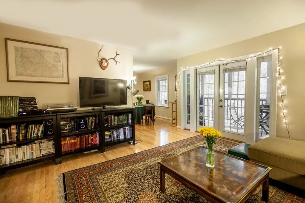 1445 Monroe Drive Ne Unit F17, Atlanta, Georgia 30324, 2 Bedrooms Bedrooms, ,2 BathroomsBathrooms,Residential,Sold,1445 Monroe Drive Ne Unit F17,5841951