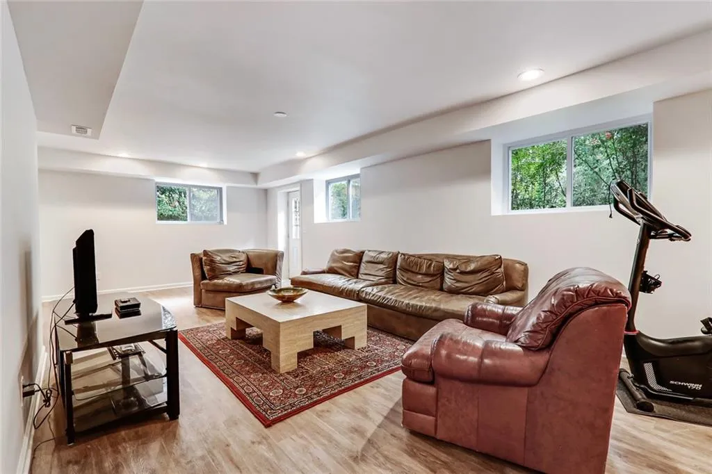 245 Beachland Drive, Atlanta, Georgia 30342, 4 Bedrooms Bedrooms, ,3 BathroomsBathrooms,Residential,Sold,245 Beachland Drive,6782548