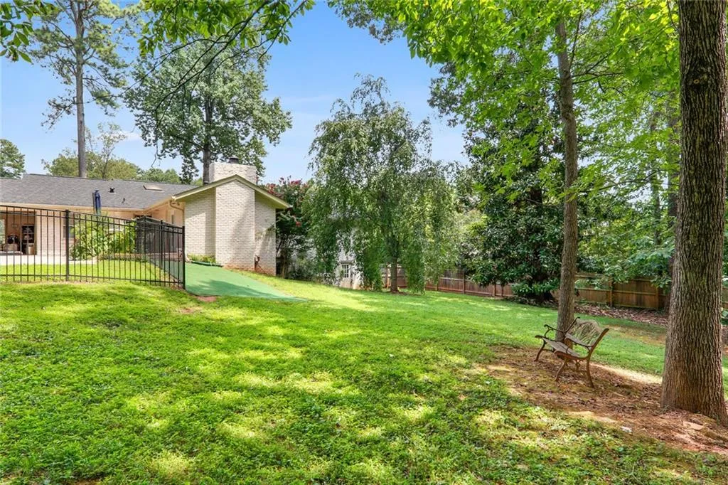 245 Beachland Drive, Atlanta, Georgia 30342, 4 Bedrooms Bedrooms, ,3 BathroomsBathrooms,Residential,Sold,245 Beachland Drive,6782548