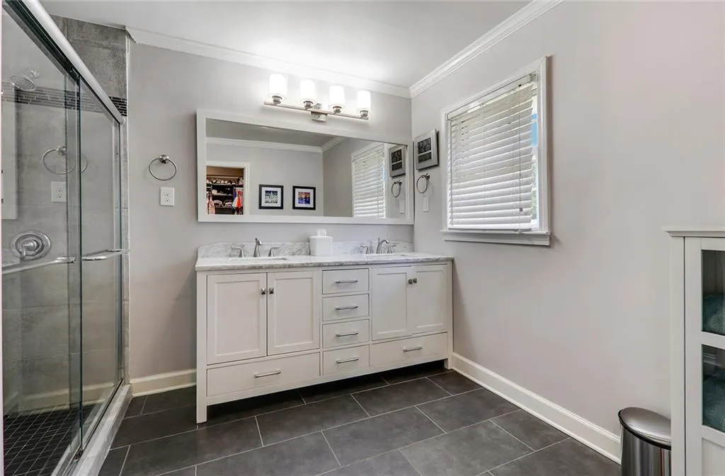 245 Beachland Drive, Atlanta, Georgia 30342, 4 Bedrooms Bedrooms, ,3 BathroomsBathrooms,Residential,Sold,245 Beachland Drive,6782548