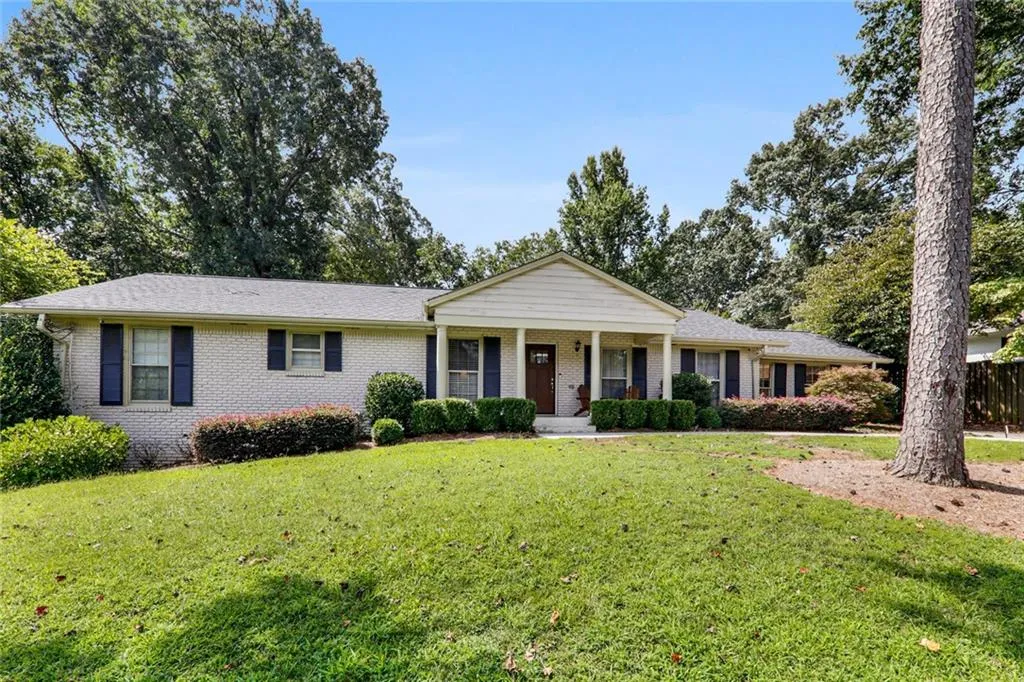 245 Beachland Drive, Atlanta, Georgia 30342, 4 Bedrooms Bedrooms, ,3 BathroomsBathrooms,Residential,Sold,245 Beachland Drive,6782548