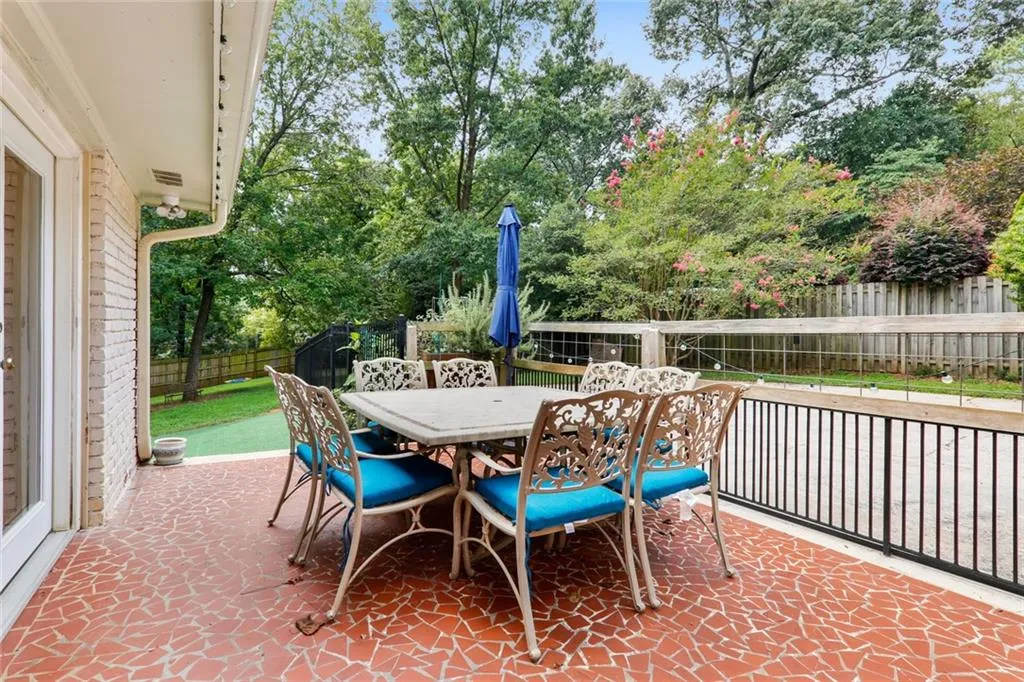 245 Beachland Drive, Atlanta, Georgia 30342, 4 Bedrooms Bedrooms, ,3 BathroomsBathrooms,Residential,Sold,245 Beachland Drive,6782548