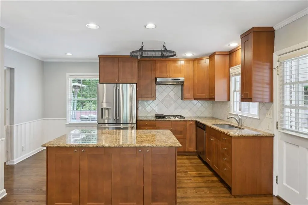 5618 Sherrell Drive, Atlanta, Georgia 30342, 3 Bedrooms Bedrooms, ,2 BathroomsBathrooms,Residential,Sold,5618 Sherrell Drive,7231883