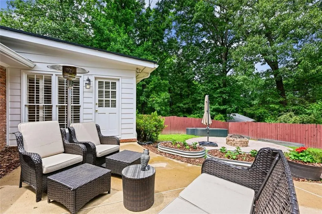 5618 Sherrell Drive, Atlanta, Georgia 30342, 3 Bedrooms Bedrooms, ,2 BathroomsBathrooms,Residential,Sold,5618 Sherrell Drive,7231883