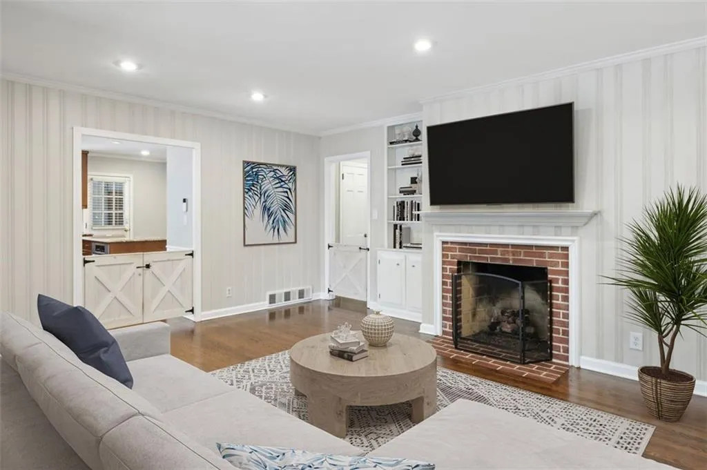 5618 Sherrell Drive, Atlanta, Georgia 30342, 3 Bedrooms Bedrooms, ,2 BathroomsBathrooms,Residential,Sold,5618 Sherrell Drive,7231883