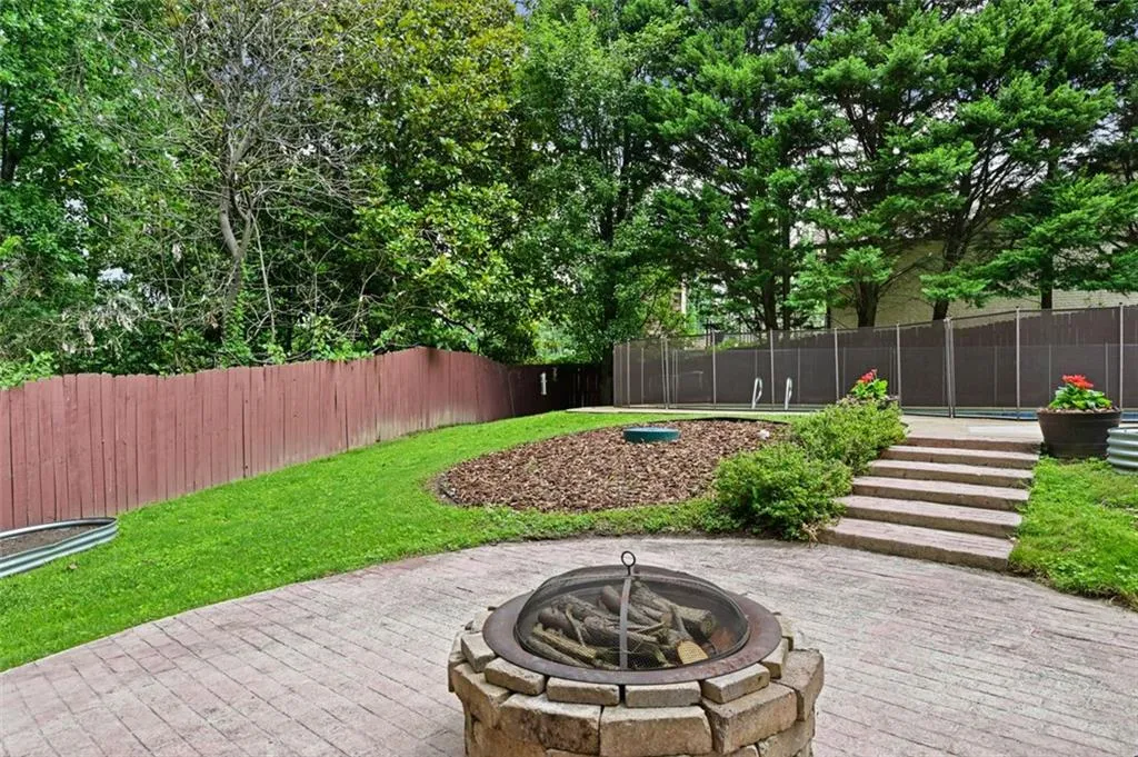 5618 Sherrell Drive, Atlanta, Georgia 30342, 3 Bedrooms Bedrooms, ,2 BathroomsBathrooms,Residential,Sold,5618 Sherrell Drive,7231883