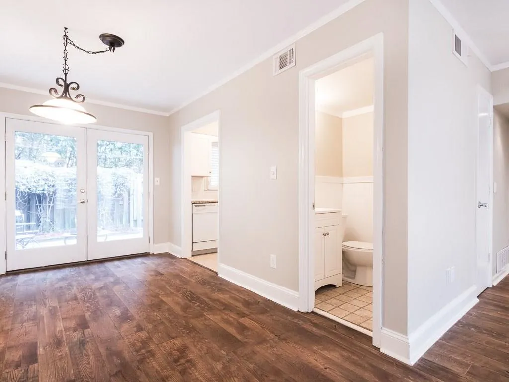 136 Peachtree Memorial Drive Nw Unit Nh2, Atlanta, Georgia 30309, 2 Bedrooms Bedrooms, ,1 BathroomBathrooms,Residential,Sold,136 Peachtree Memorial Drive Nw Unit Nh2,5633073