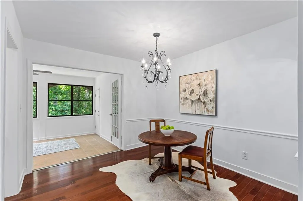 97 Rosaire Place Nw, Atlanta, Georgia 30327, 1 Bedroom Bedrooms, ,1 BathroomBathrooms,Residential,For Sale,97 Rosaire Place Nw,7624160