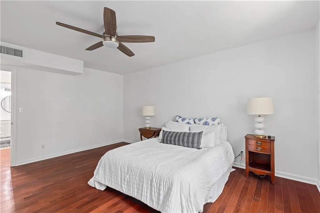 97 Rosaire Place Nw, Atlanta, Georgia 30327, 1 Bedroom Bedrooms, ,1 BathroomBathrooms,Residential,For Sale,97 Rosaire Place Nw,7624160
