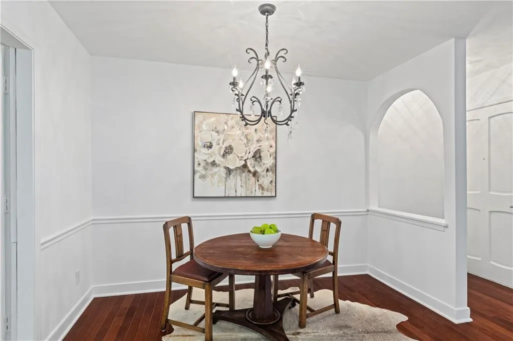 97 Rosaire Place Nw, Atlanta, Georgia 30327, 1 Bedroom Bedrooms, ,1 BathroomBathrooms,Residential,For Sale,97 Rosaire Place Nw,7624160