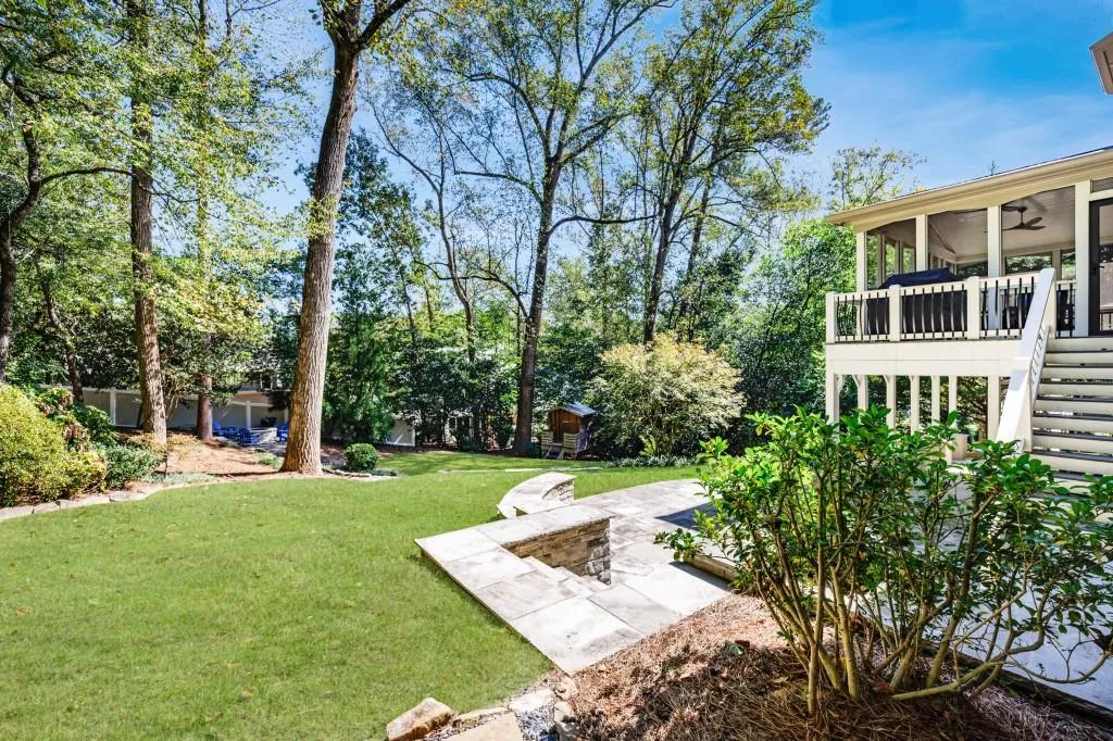 3925 Sheldon Drive N, Atlanta, Georgia 30342, 6 Bedrooms Bedrooms, ,5 BathroomsBathrooms,Residential,For Sale,3925 Sheldon Drive N,7667629