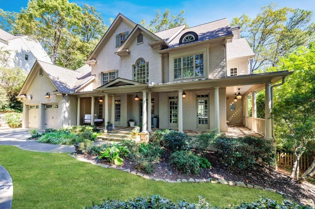3925 Sheldon Drive N, Atlanta, Georgia 30342, 6 Bedrooms Bedrooms, ,5 BathroomsBathrooms,Residential,For Sale,3925 Sheldon Drive N,7667629