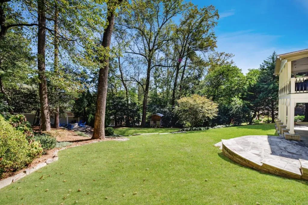 3925 Sheldon Drive N, Atlanta, Georgia 30342, 6 Bedrooms Bedrooms, ,5 BathroomsBathrooms,Residential,For Sale,3925 Sheldon Drive N,7667629