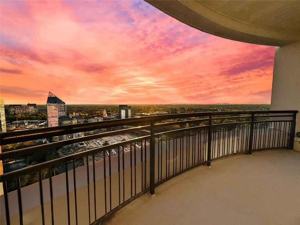 Balcony featuring a city view