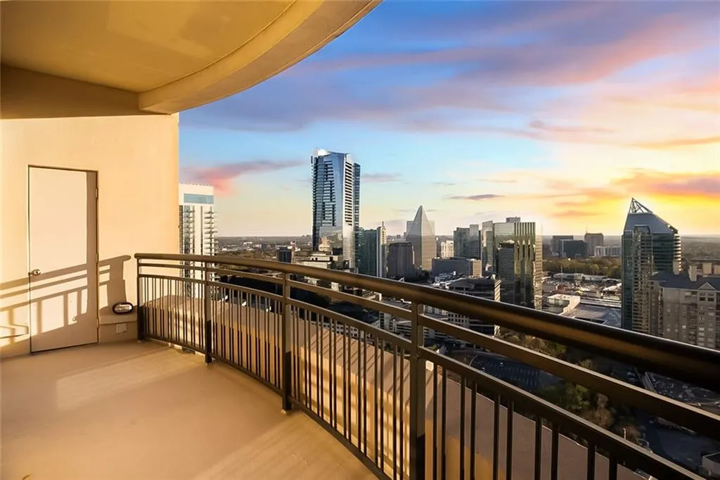 Balcony featuring a city view
