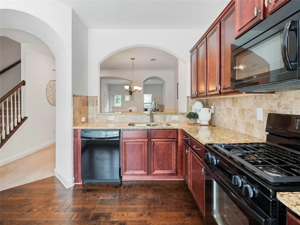 7360 Glisten Avenue Unit 87, Sandy Springs, Georgia 30328, 3 Bedrooms Bedrooms, ,3 BathroomsBathrooms,Residential,Sold,7360 Glisten Avenue Unit 87,6941651