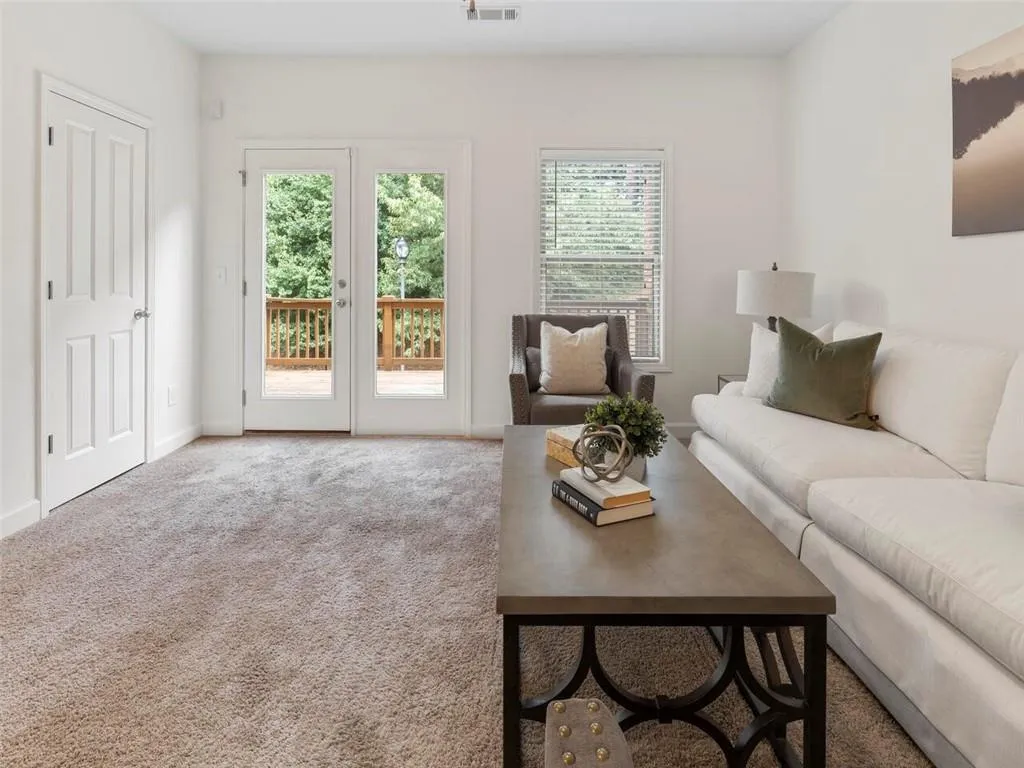 7360 Glisten Avenue Unit 87, Sandy Springs, Georgia 30328, 3 Bedrooms Bedrooms, ,3 BathroomsBathrooms,Residential,Sold,7360 Glisten Avenue Unit 87,6941651