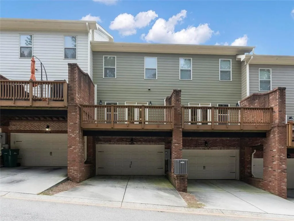 7360 Glisten Avenue Unit 87, Sandy Springs, Georgia 30328, 3 Bedrooms Bedrooms, ,3 BathroomsBathrooms,Residential,Sold,7360 Glisten Avenue Unit 87,6941651