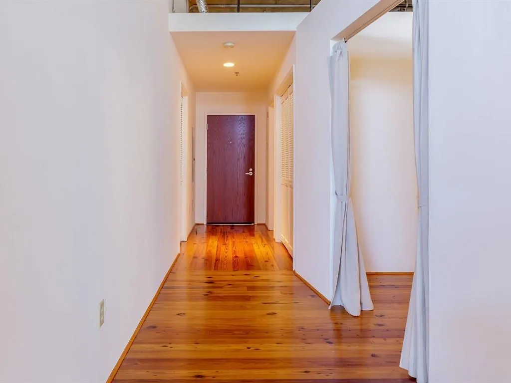 6105 Blue Stone Road Unit 219, Sandy Springs, Georgia 30328, 2 Bedrooms Bedrooms, ,2 BathroomsBathrooms,Residential,Sold,6105 Blue Stone Road Unit 219,5613982