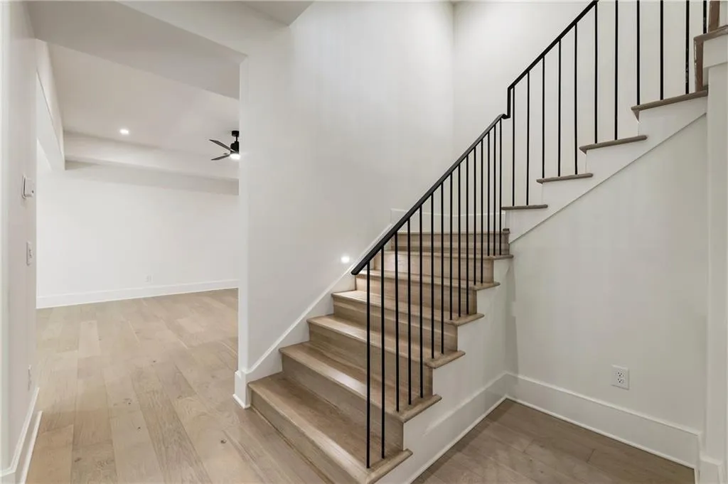1145 Kingston Drive, Atlanta, Georgia 30342, 6 Bedrooms Bedrooms, ,6 BathroomsBathrooms,Residential,For Sale,1145 Kingston Drive,7623942