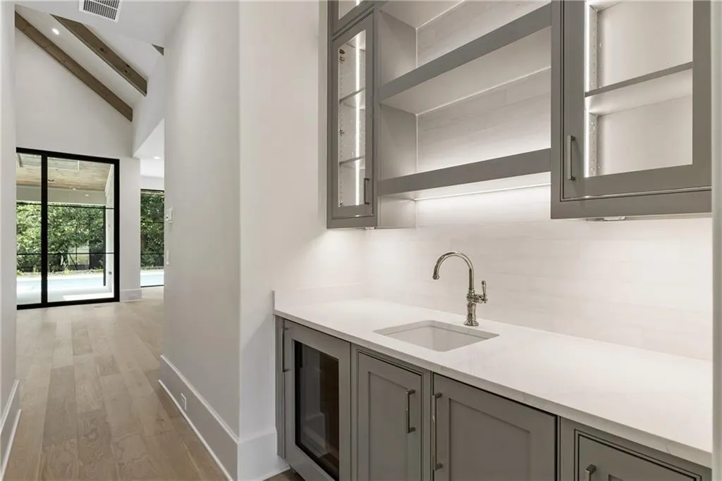 1145 Kingston Drive, Atlanta, Georgia 30342, 6 Bedrooms Bedrooms, ,6 BathroomsBathrooms,Residential,For Sale,1145 Kingston Drive,7623942