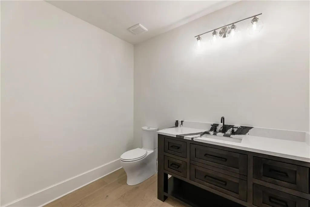 1145 Kingston Drive, Atlanta, Georgia 30342, 6 Bedrooms Bedrooms, ,6 BathroomsBathrooms,Residential,For Sale,1145 Kingston Drive,7623942