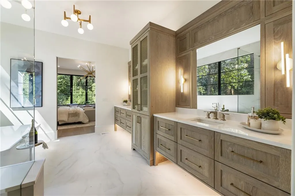 1145 Kingston Drive, Atlanta, Georgia 30342, 6 Bedrooms Bedrooms, ,6 BathroomsBathrooms,Residential,For Sale,1145 Kingston Drive,7623942
