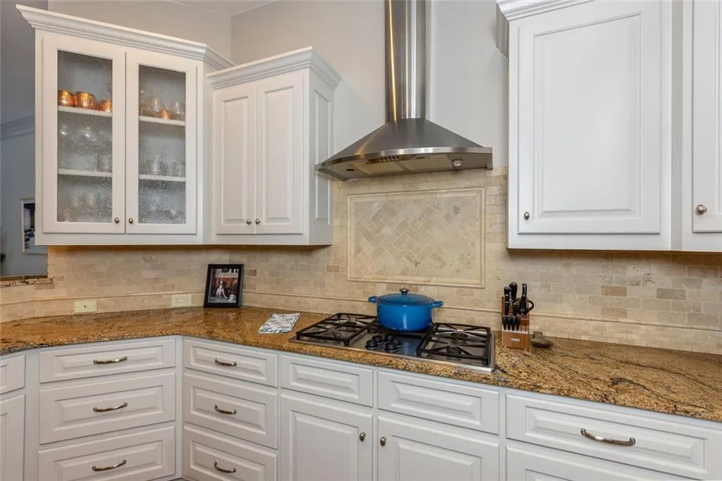 2322 Valley Brook Way Ne, Brookhaven, Georgia 30319, 4 Bedrooms Bedrooms, ,3 BathroomsBathrooms,Residential,For Sale,2322 Valley Brook Way Ne,7628632