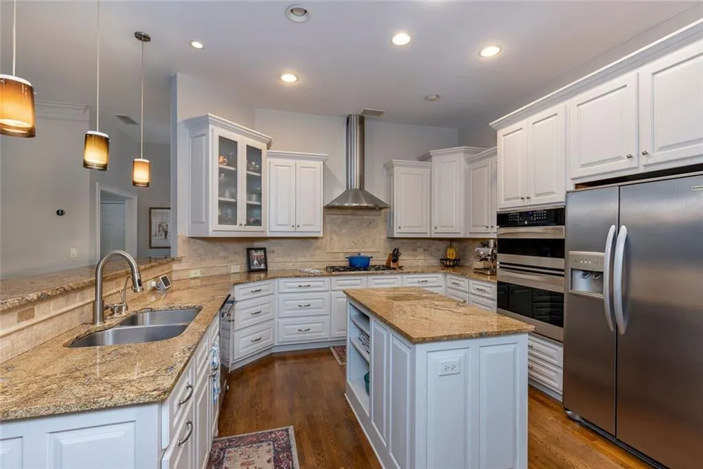 2322 Valley Brook Way Ne, Brookhaven, Georgia 30319, 4 Bedrooms Bedrooms, ,3 BathroomsBathrooms,Residential,For Sale,2322 Valley Brook Way Ne,7628632