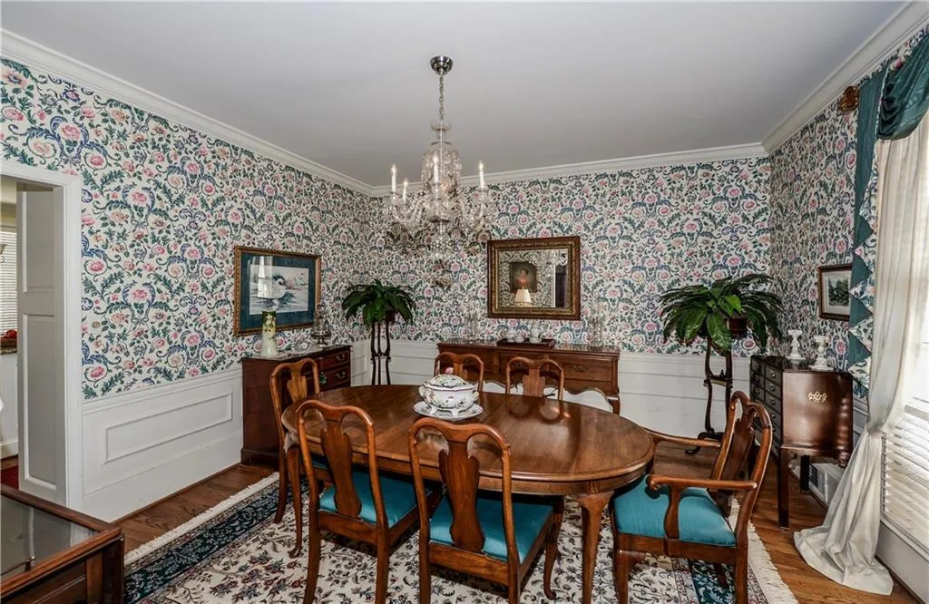 780 Wesley Oak Road, Sandy Springs, Georgia 30328, 4 Bedrooms Bedrooms, ,2 BathroomsBathrooms,Residential,Sold,780 Wesley Oak Road,5816179