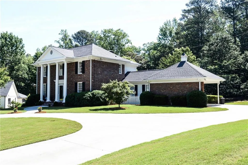 780 Wesley Oak Road, Sandy Springs, Georgia 30328, 4 Bedrooms Bedrooms, ,2 BathroomsBathrooms,Residential,Sold,780 Wesley Oak Road,5816179