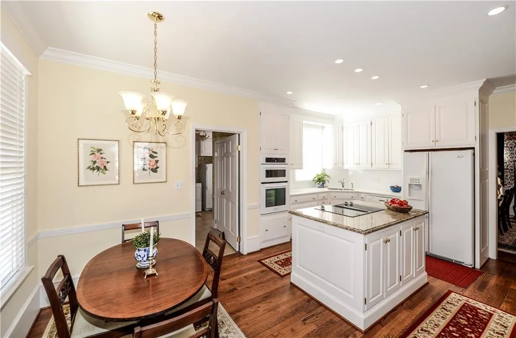 780 Wesley Oak Road, Sandy Springs, Georgia 30328, 4 Bedrooms Bedrooms, ,2 BathroomsBathrooms,Residential,Sold,780 Wesley Oak Road,5816179