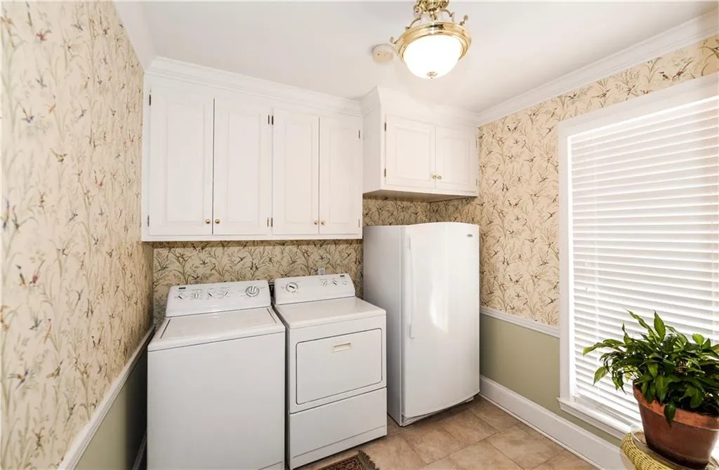 780 Wesley Oak Road, Sandy Springs, Georgia 30328, 4 Bedrooms Bedrooms, ,2 BathroomsBathrooms,Residential,Sold,780 Wesley Oak Road,5816179