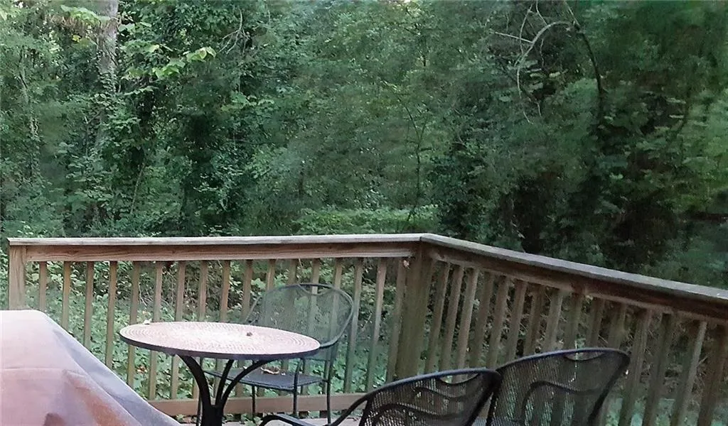 710 Windsor Parkway, Atlanta, Georgia 30342, 3 Bedrooms Bedrooms, ,2 BathroomsBathrooms,Residential,Sold,710 Windsor Parkway,5832808