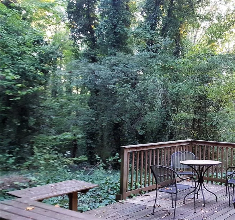 710 Windsor Parkway, Atlanta, Georgia 30342, 3 Bedrooms Bedrooms, ,2 BathroomsBathrooms,Residential,Sold,710 Windsor Parkway,5832808