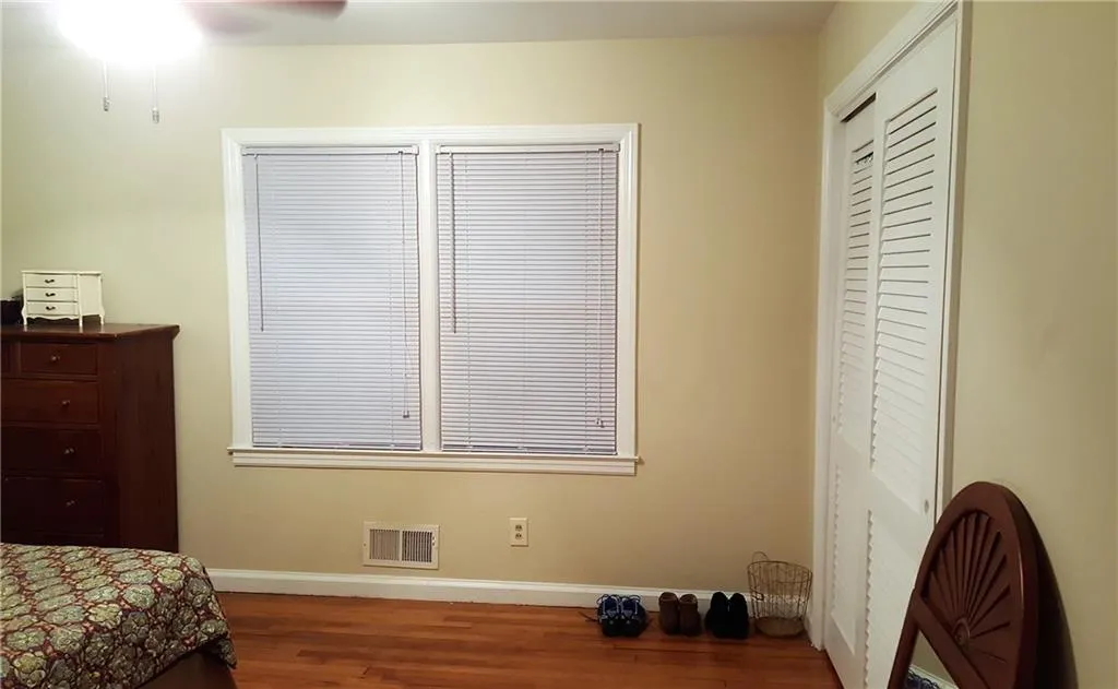 710 Windsor Parkway, Atlanta, Georgia 30342, 3 Bedrooms Bedrooms, ,2 BathroomsBathrooms,Residential,Sold,710 Windsor Parkway,5832808