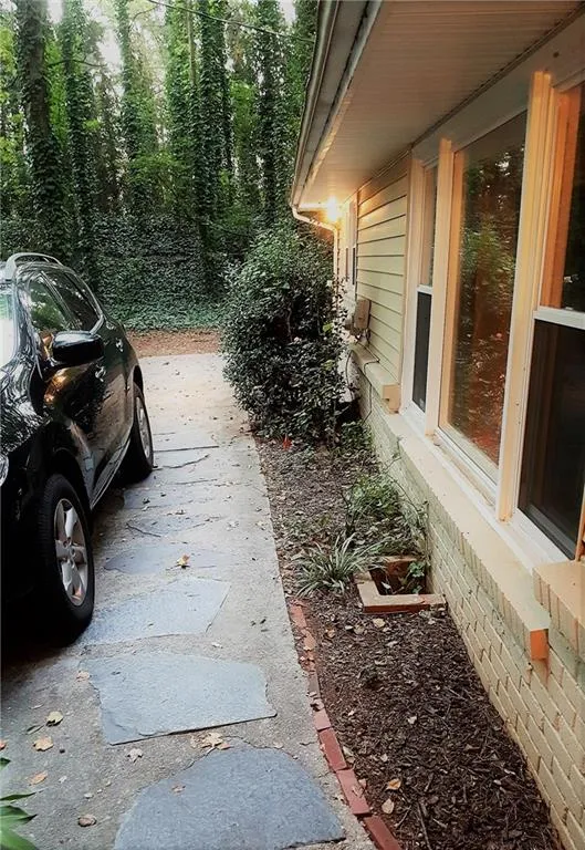 710 Windsor Parkway, Atlanta, Georgia 30342, 3 Bedrooms Bedrooms, ,2 BathroomsBathrooms,Residential,Sold,710 Windsor Parkway,5832808