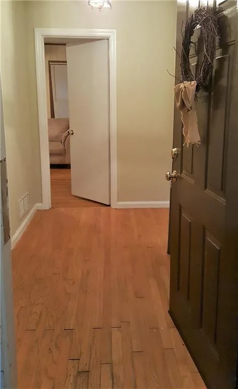 710 Windsor Parkway, Atlanta, Georgia 30342, 3 Bedrooms Bedrooms, ,2 BathroomsBathrooms,Residential,Sold,710 Windsor Parkway,5832808